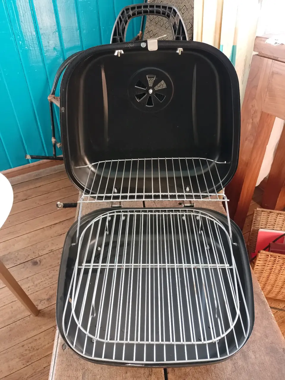 Parrilla portátil de carbón