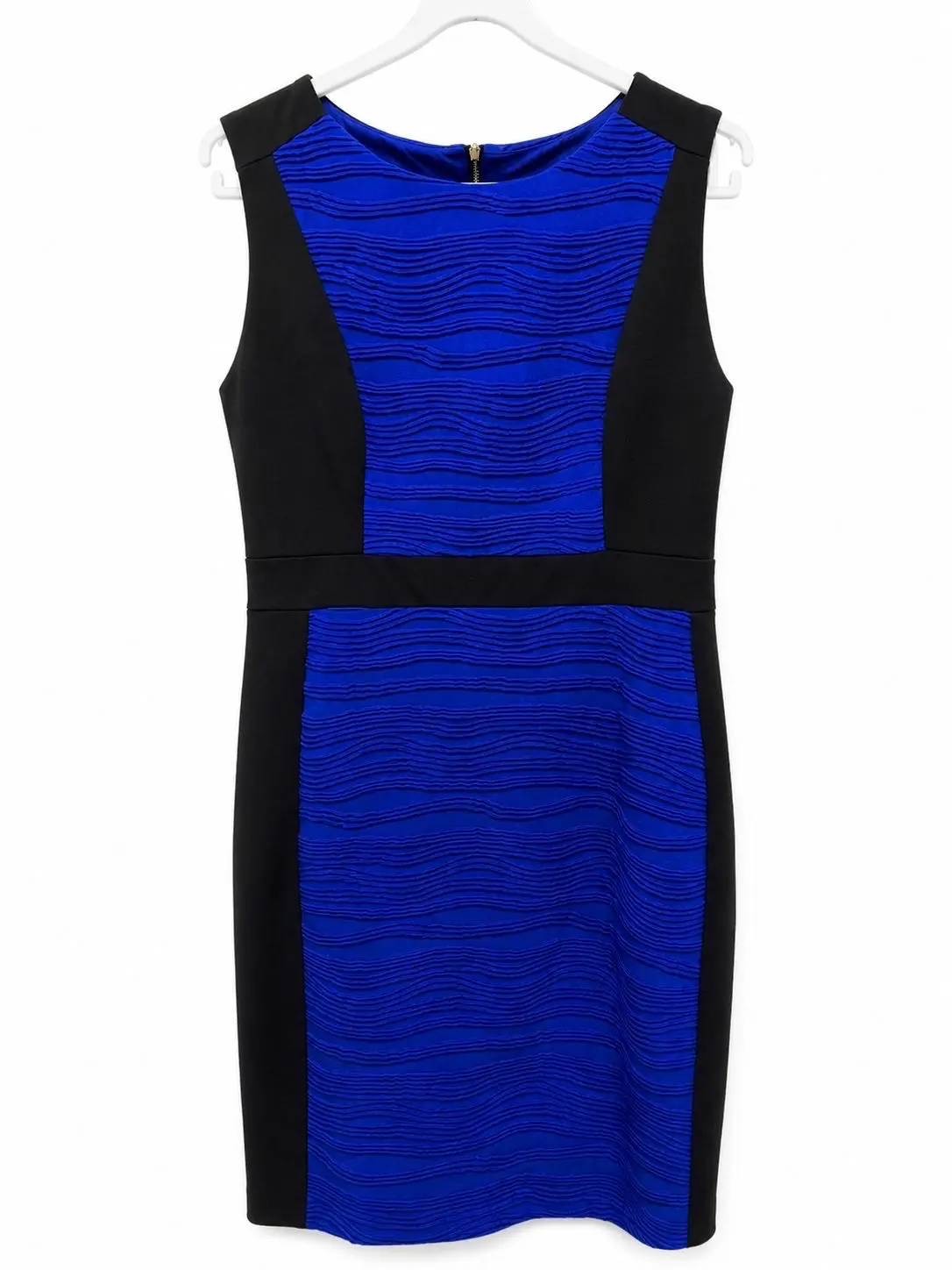 Vestido azul y negro sin mangas