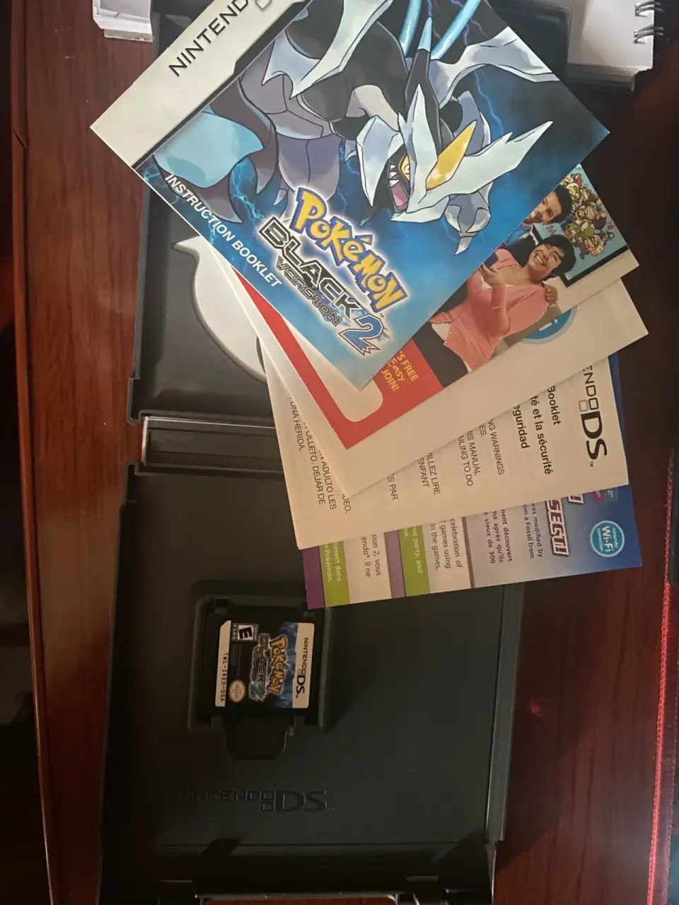 Pokemon black 2 vendo o permuto - miniatura 2