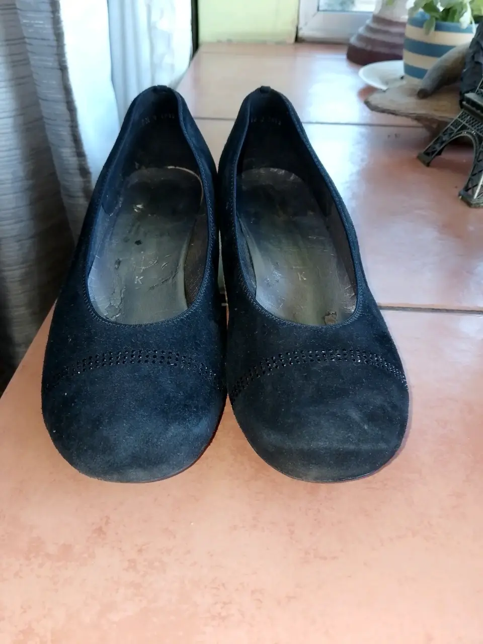 Zapatos negros de gamuza - miniatura 5
