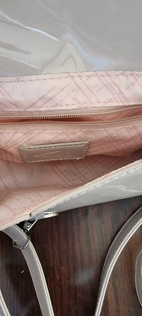 Cartera beige con asa rígida - miniatura 3