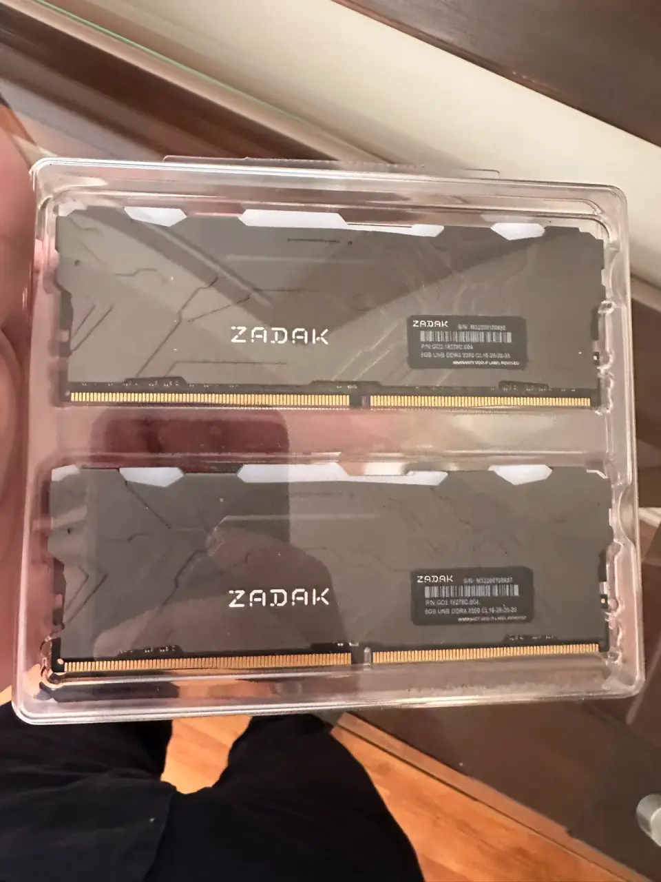 Memoria RAM ZADAK DDR4 RGB - miniatura 3