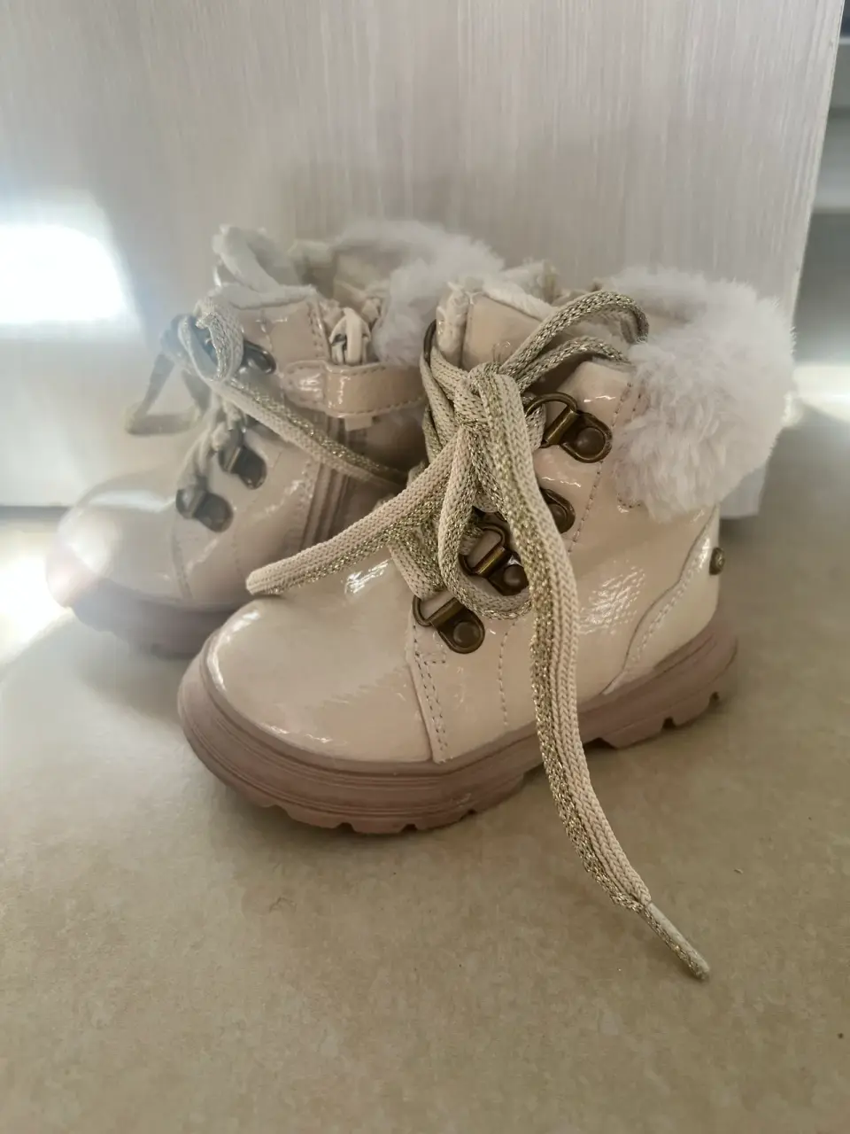 Botas de niña beige con forro talla 20 - miniatura 1