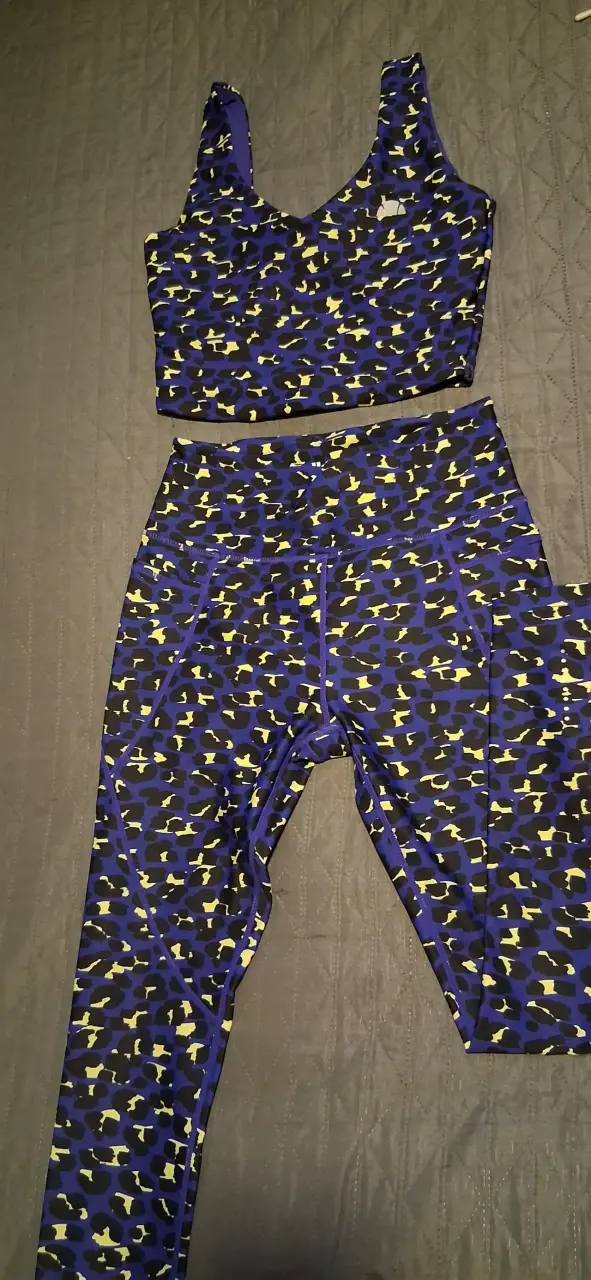 Conjunto deportivo estampado animal - miniatura 2
