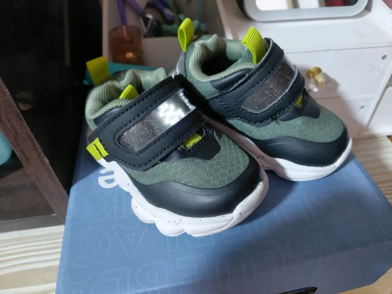 Zapatillas verde para niño - miniatura 1
