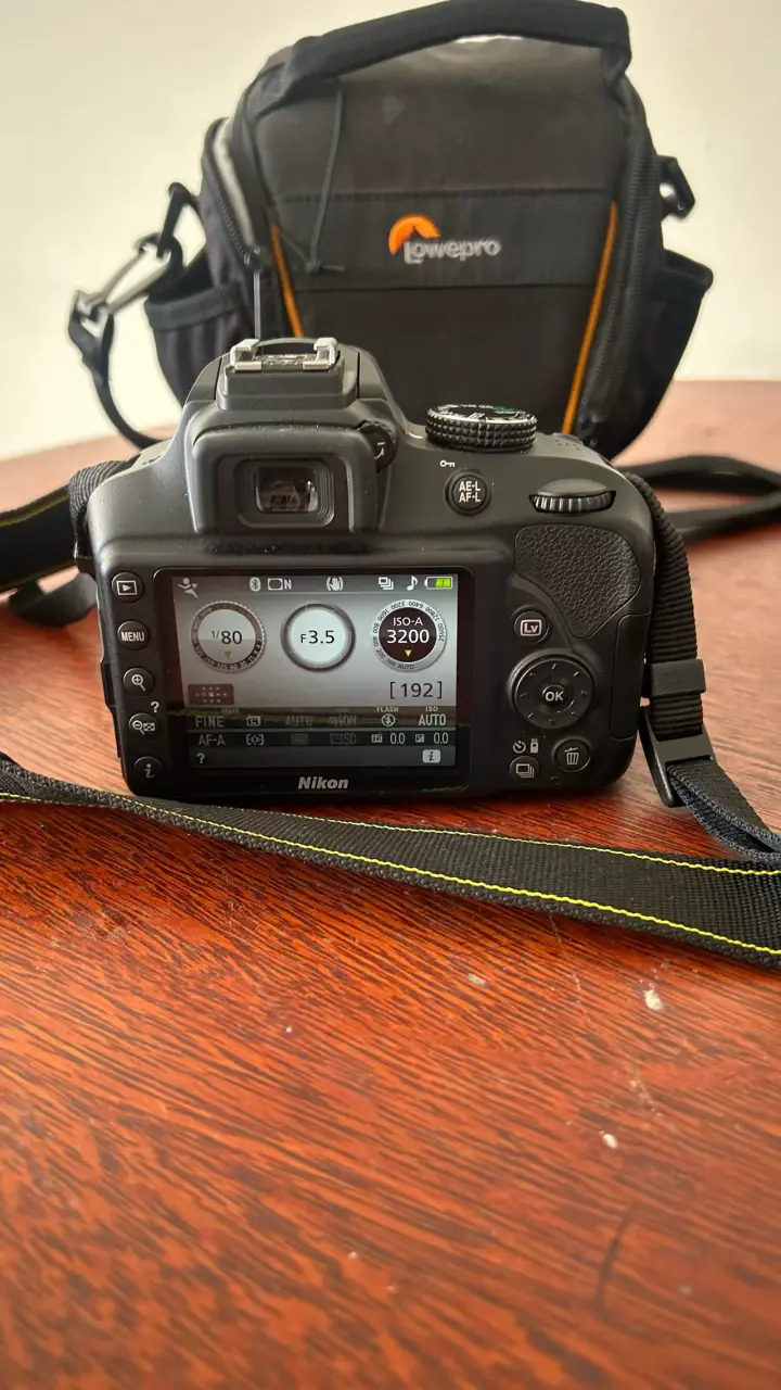 Nikon D3400 + lente 18-55mm - miniatura 3