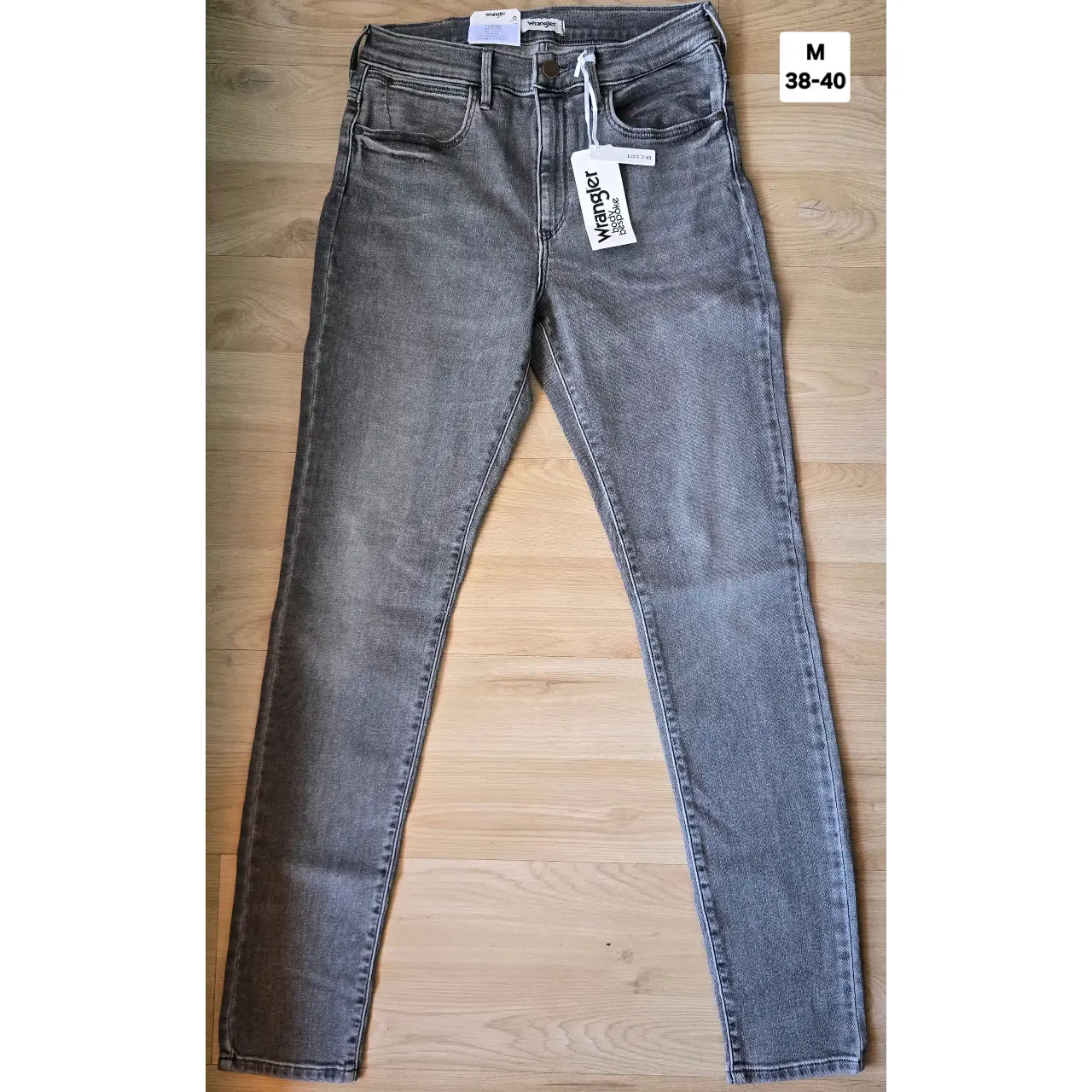 Jeans grises Wrangler nuevos - miniatura 1
