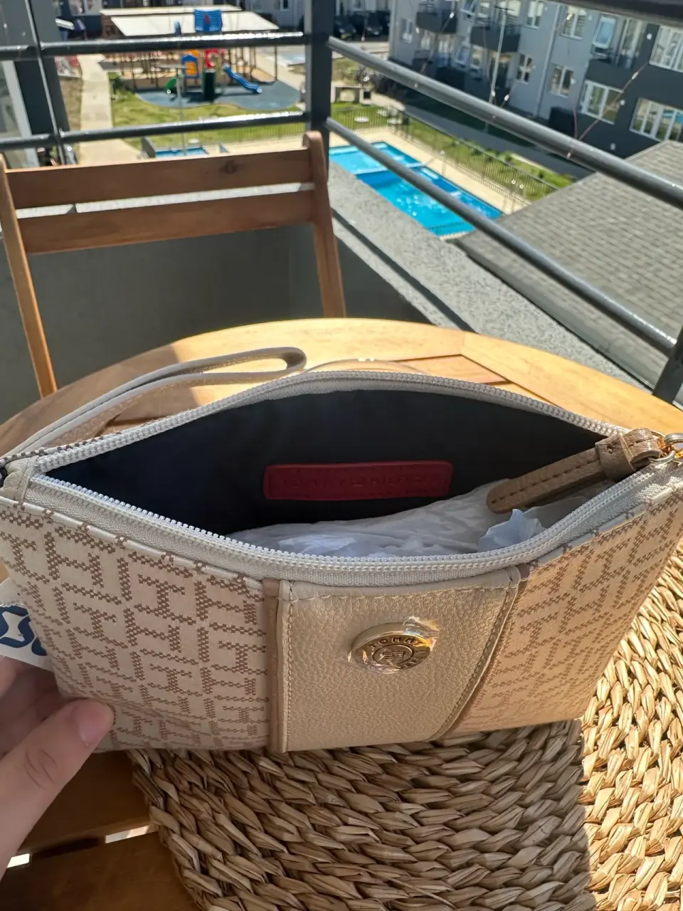 Cartera beige Tommy Hilfiger - miniatura 4