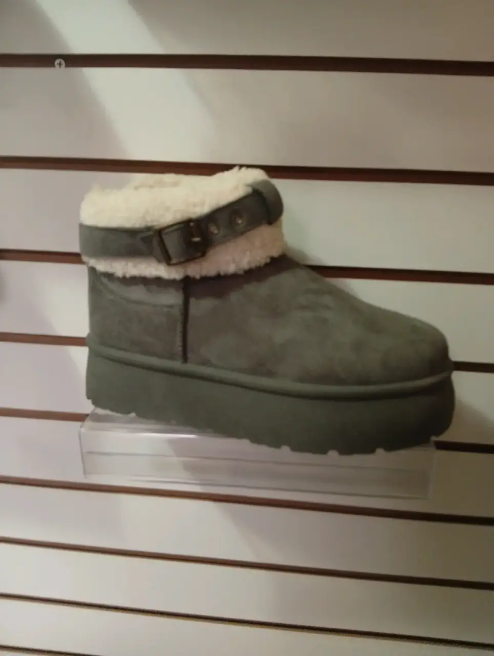 Botas gris con forro - miniatura 1