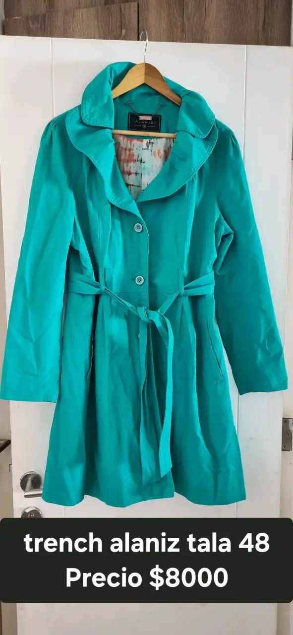 Trench turquesa Alaniz