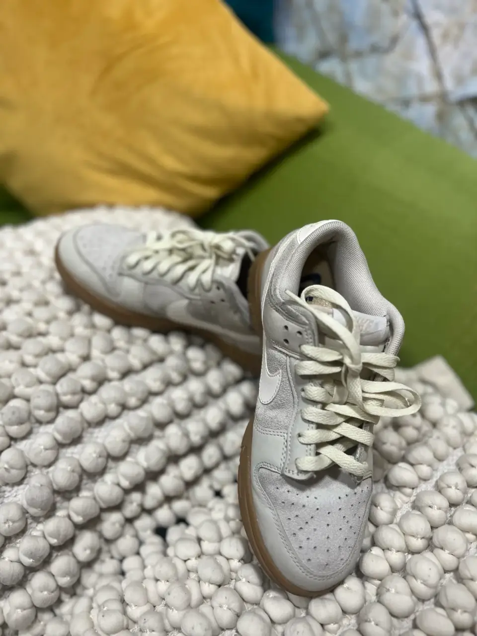 Zapatillas blancas deportivas - miniatura 4