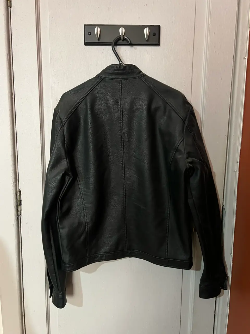 Chaqueta de cuero PU negra - miniatura 2