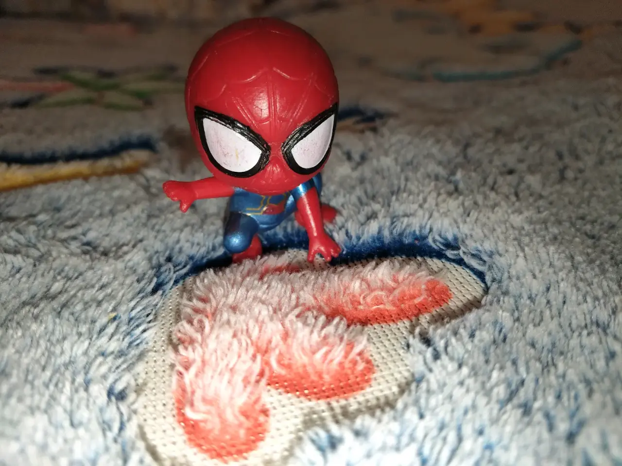 Figura coleccionable de superhéroe - miniatura 2