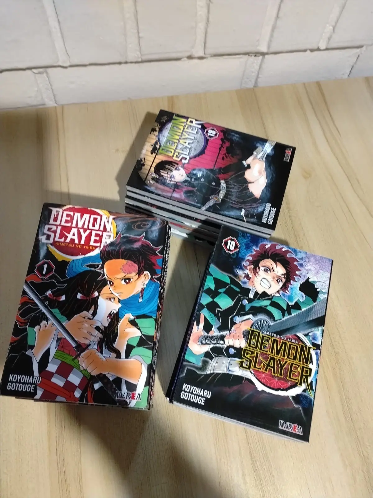 Colección completa Demon Slayer - Editorial Ivrea - miniatura 1