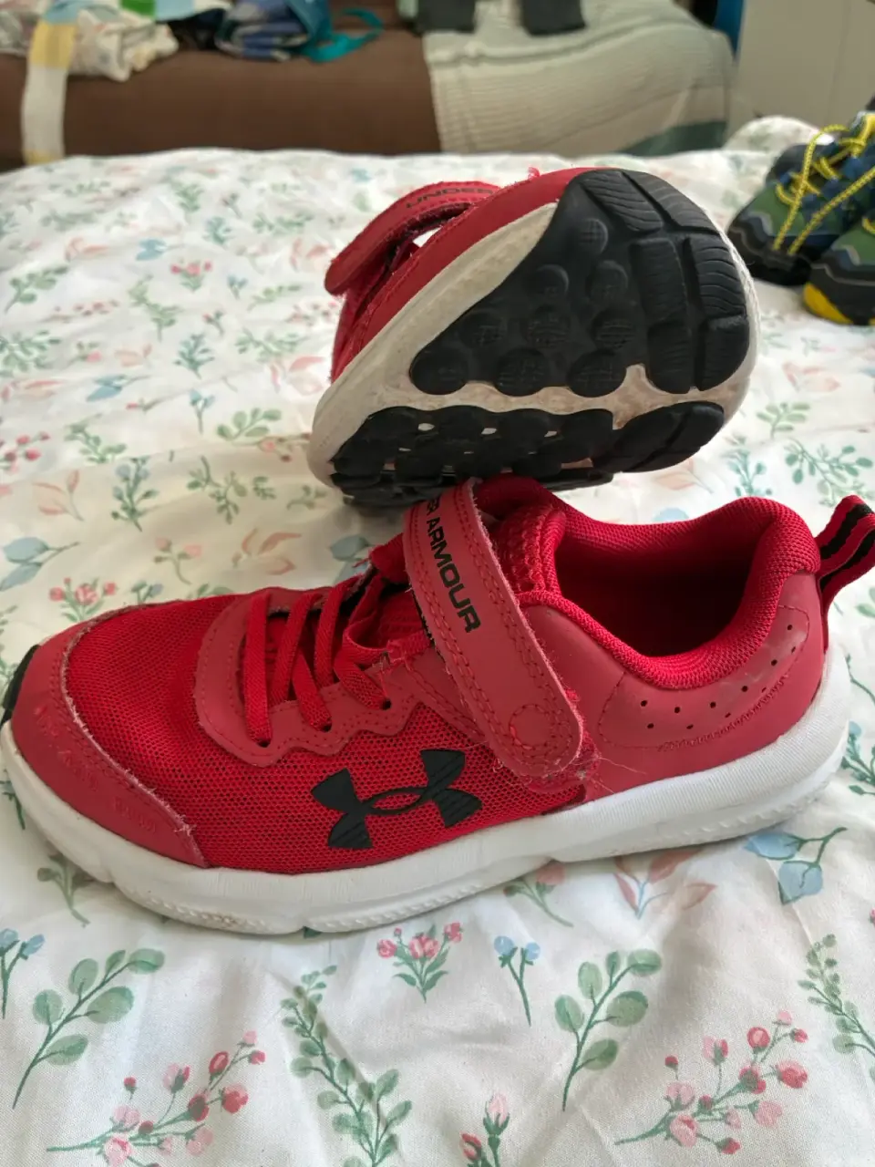 Zapatillas Under Armour rojas niño - miniatura 2