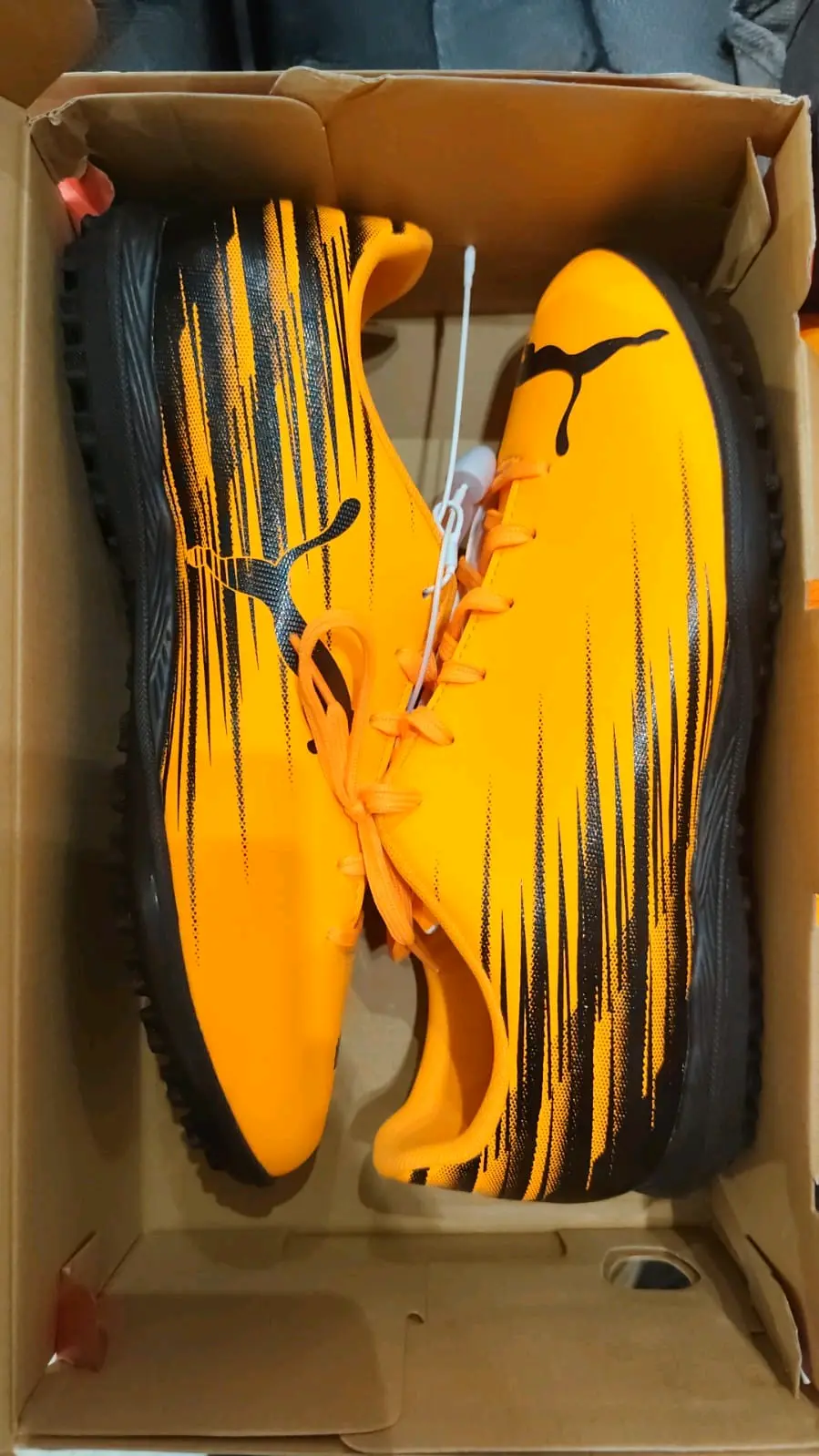Zapatillas deportivas naranjas - miniatura 1