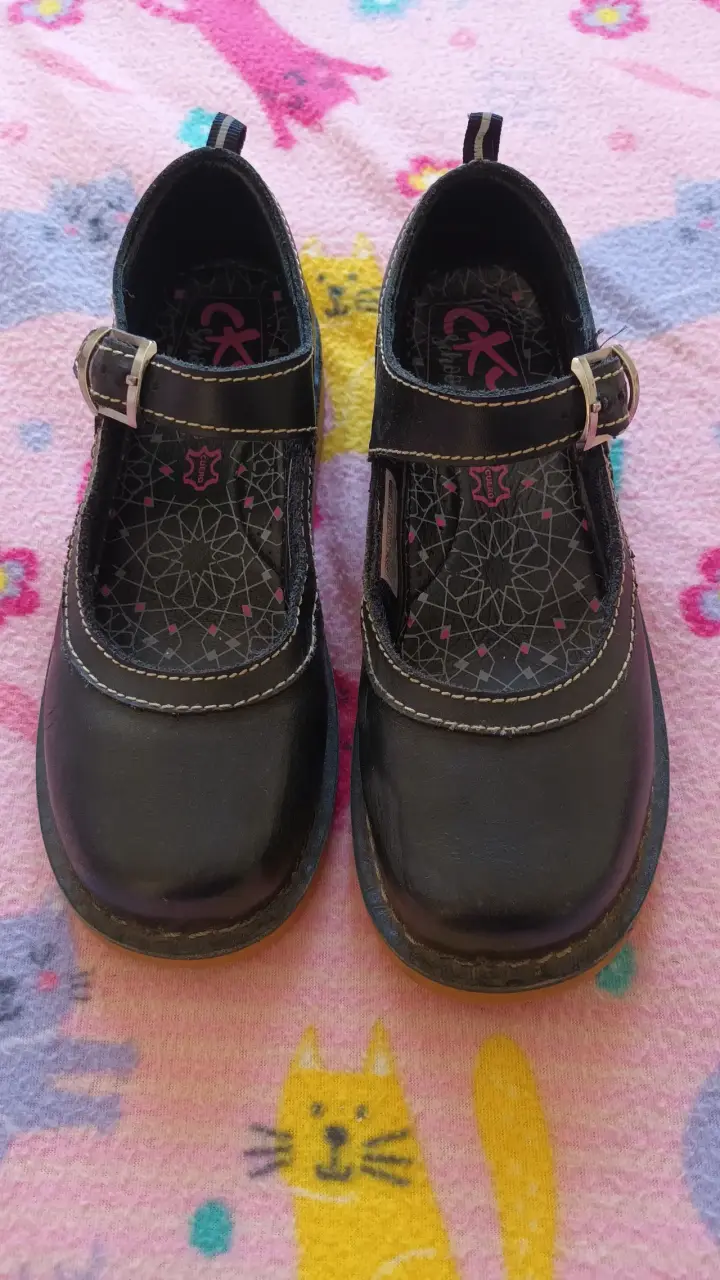 Zapatos escolares negros para niñas - miniatura 2