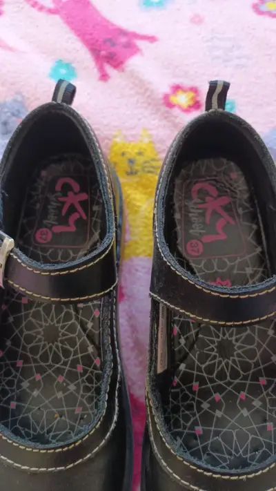 Zapatos escolares negros para niñas - miniatura 3