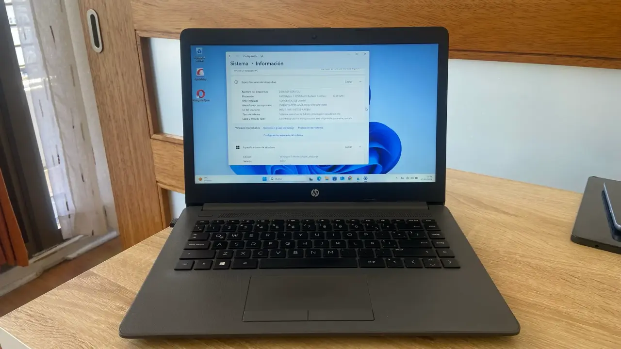 Notebook HP AMD Ryzen 3 - miniatura 1
