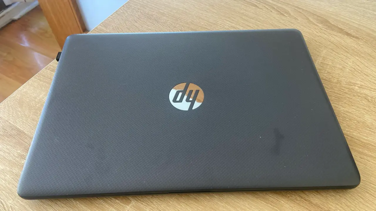 Notebook HP AMD Ryzen 3 - miniatura 3