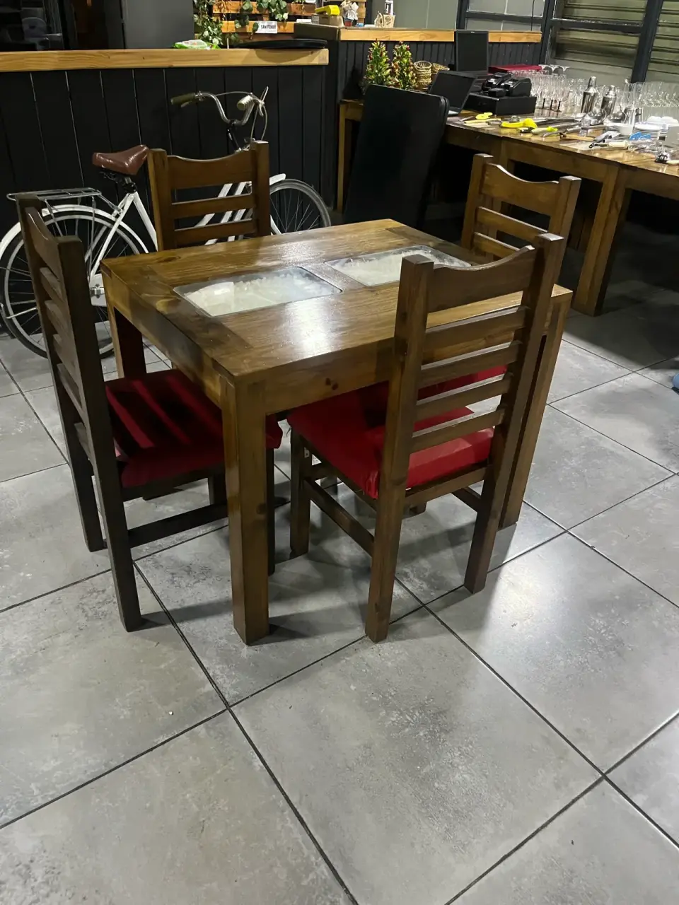 Juego de comedor madera 4 sillas - miniatura 1