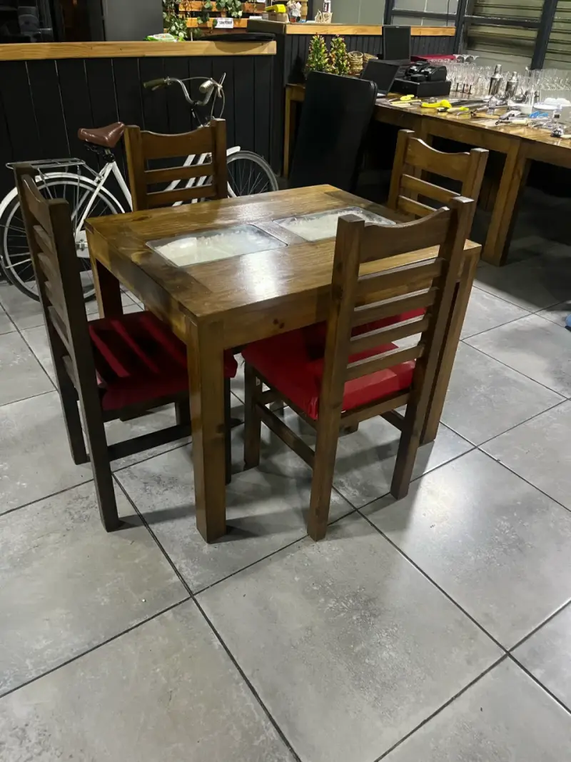 Juego de comedor madera 4 sillas