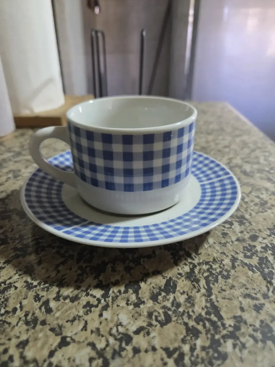 Taza con platillo de cerámica - miniatura 1