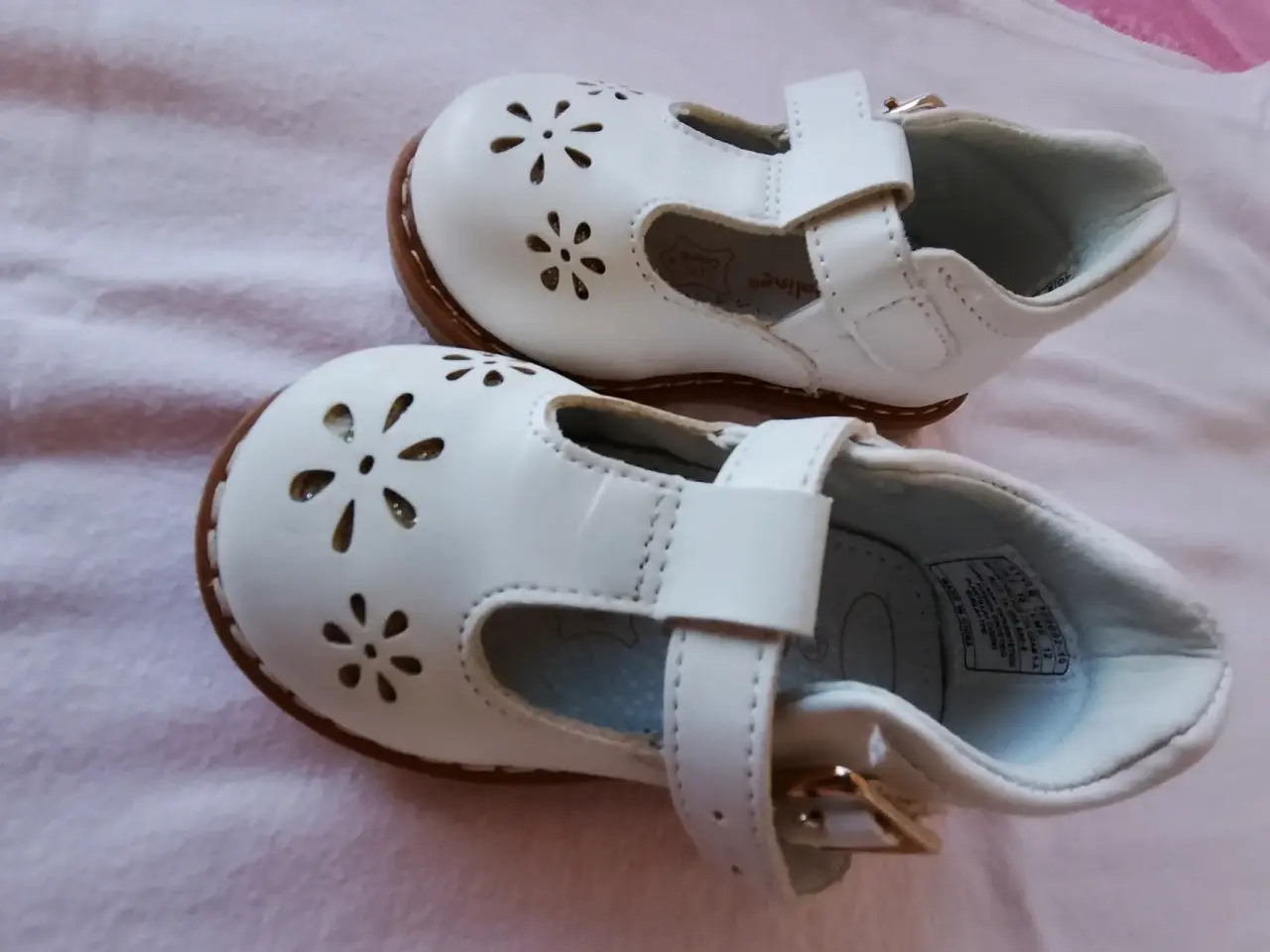 Zapatillas de bebé blancas - miniatura 5