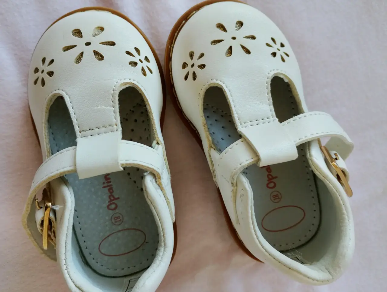 Zapatillas de bebé blancas - miniatura 6