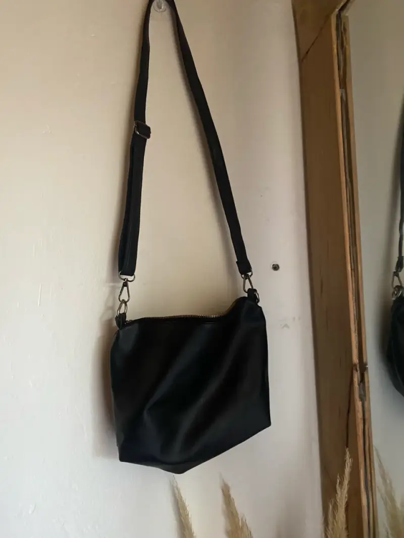 Cartera negra elegante - 3