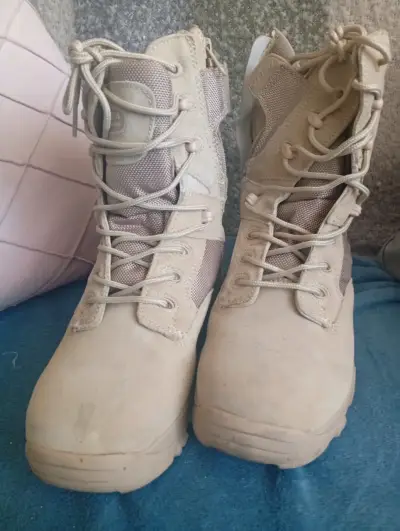 Botas tácticas beige - miniatura 1