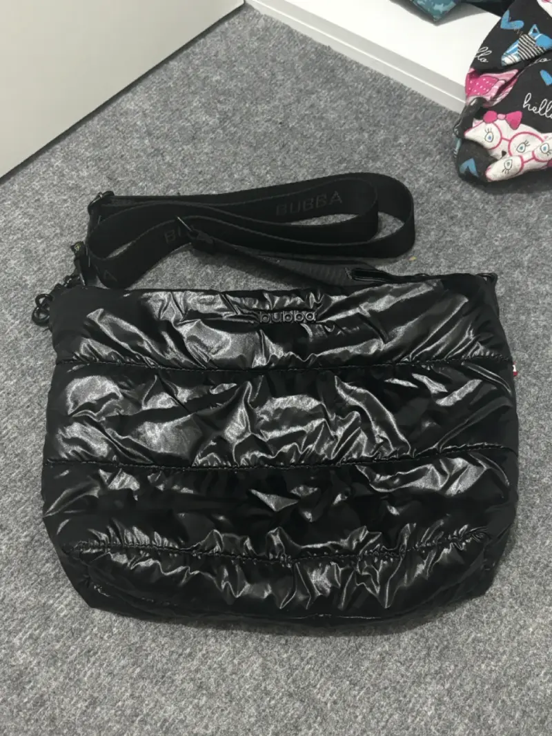 Bolso negro acolchado Bubba