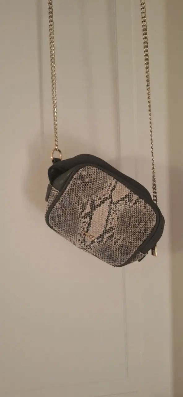 Cartera estilo serpiente pequeña - 3