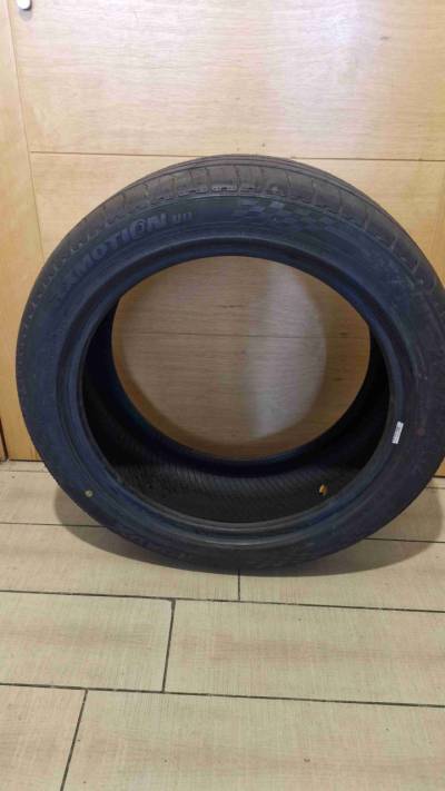Neumático Kumho X-Motion usado - miniatura 1