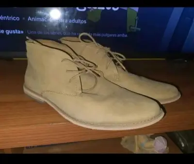 Botines de gamuza beige marca foster talla 42 - miniatura 1