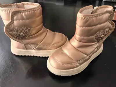 Botas para niña doradas - miniatura 3
