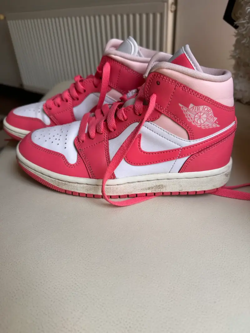 Zapatillas Air Jordan rosadas 35.5 - 2