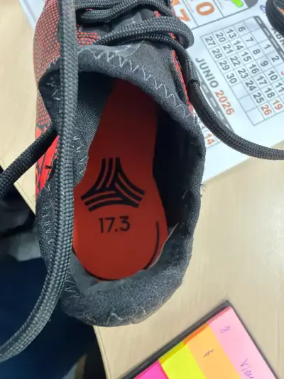 Zapatillas deportivas adidas rojas - miniatura 3
