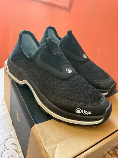 Zapatillas negras Lippi - miniatura 1
