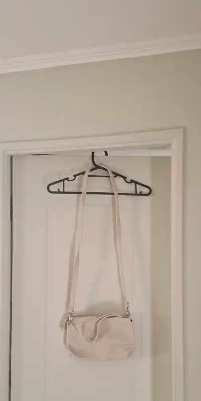 Cartera beige pequeña - miniatura 1