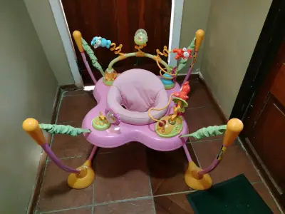 Centro de actividades para bebé - miniatura 1