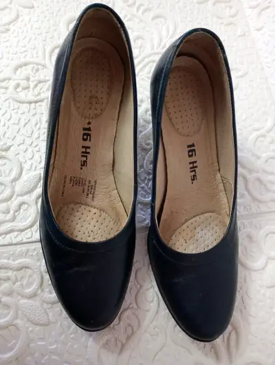 Zapatos de tacón azul marino 16 horas - miniatura 3
