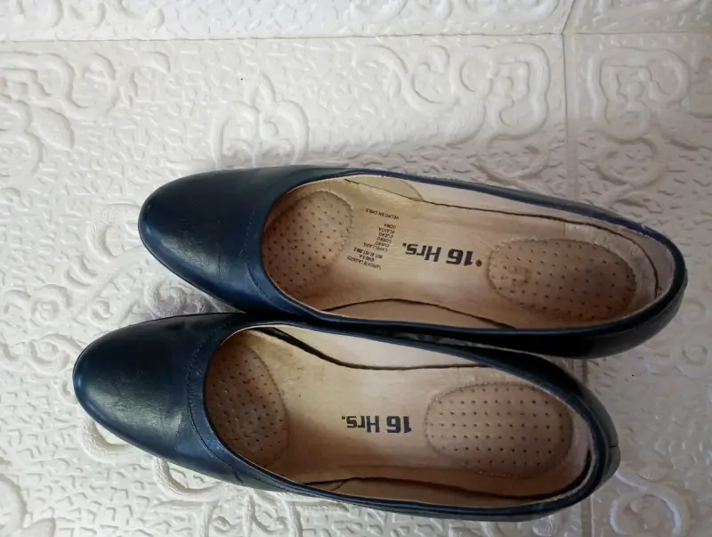 Zapatos de tacón azul marino 16 horas - 4