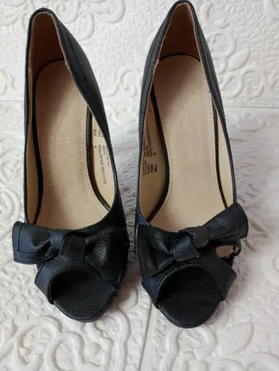 Zapatos de taco alto negros - miniatura 3