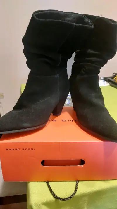 Botines de gamuza negros Bruno Rossi - miniatura 2