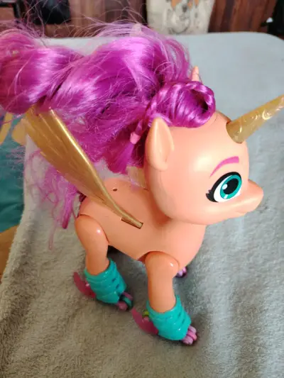 Juguete unicornio rodante - miniatura 3