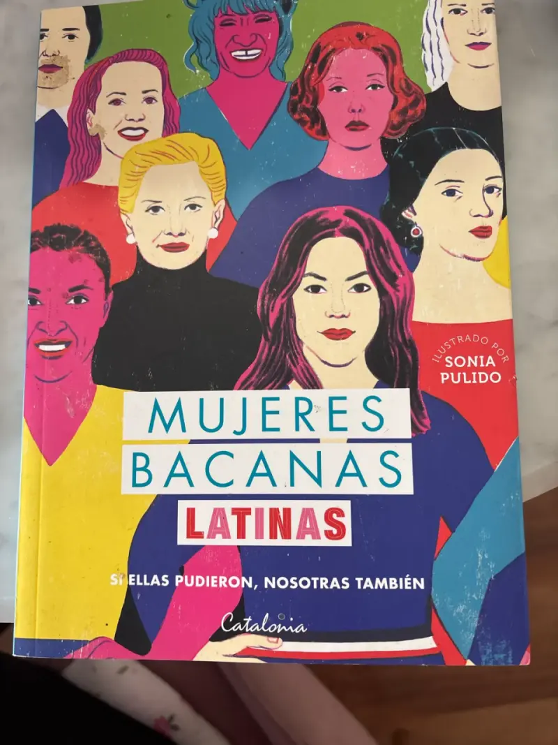 Libro Mujeres Bacanas Latinas - 1