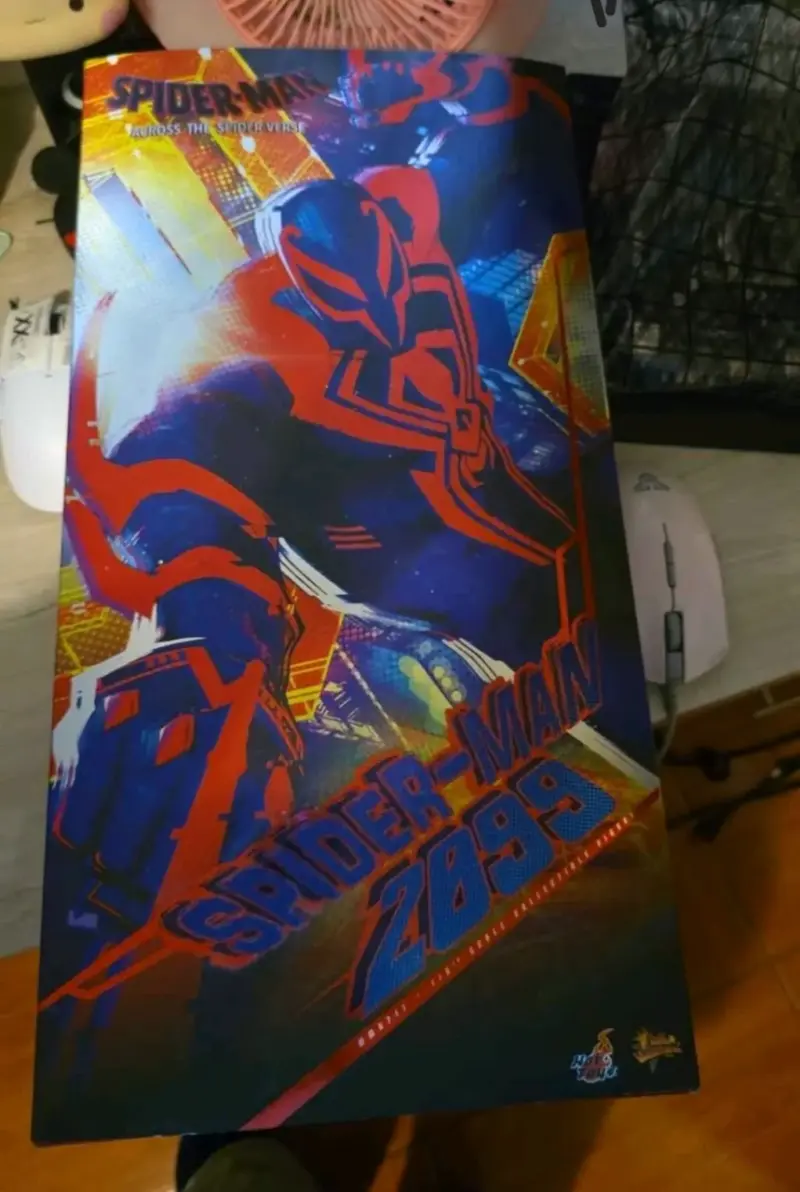 Figura Hot toys Spider-Man 2099 sellada