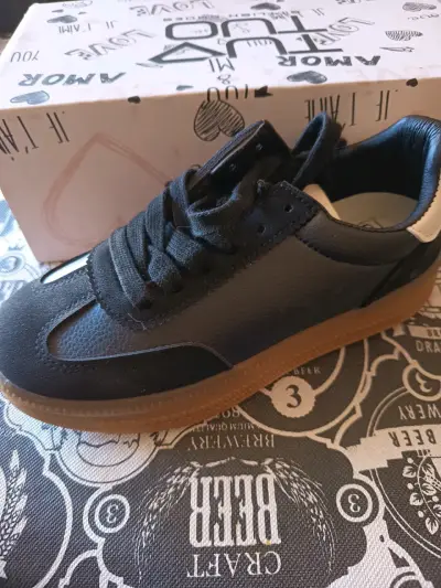 Zapatillas negras de cuero - miniatura 2