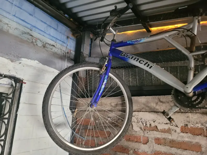 Bicicleta Bianchi azul y gris - 1
